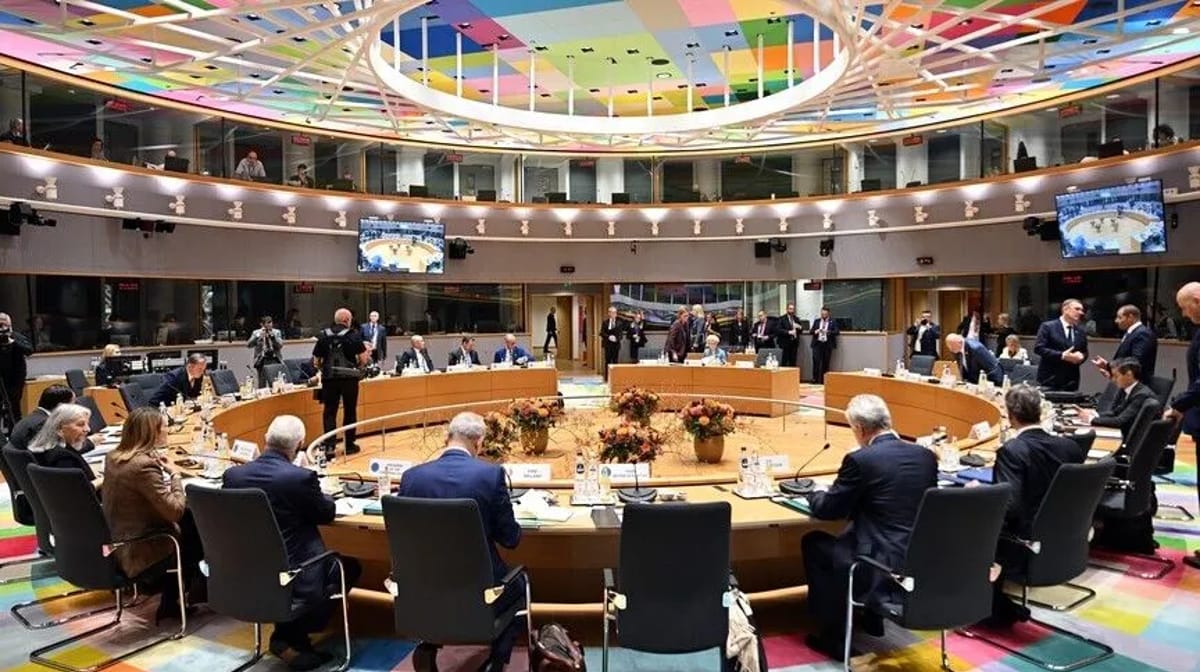 EU Vows to Maintain Unity and Pressure on Russia Amid Diplomatic Efforts
