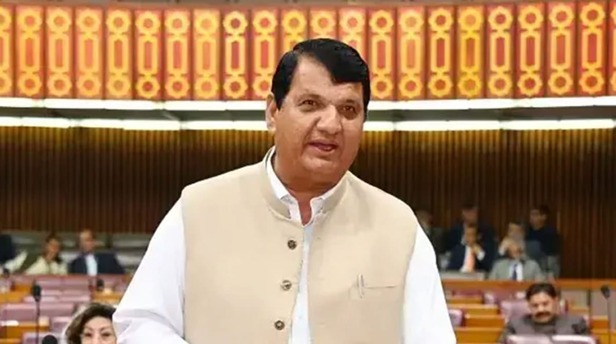 Pakistan's Senate Unanimously Backs Kashmir Self-Determination