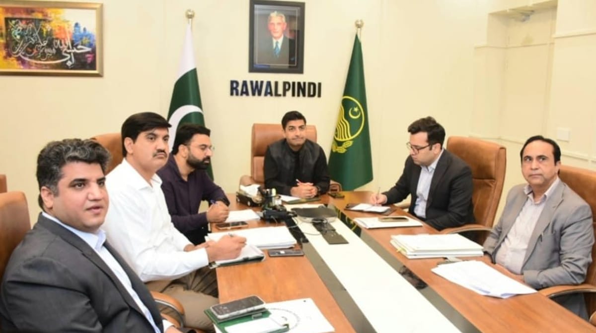 Rawalpindi Deputy Commissioner Reports Progress on Building Map Approvals