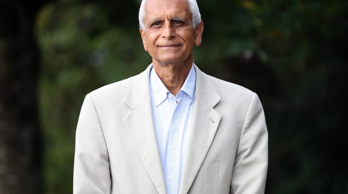 Renowned Cardiac Surgeon Mr. Hasan Retires After 30 Years of Lifesaving Paediatric Heart Surgery